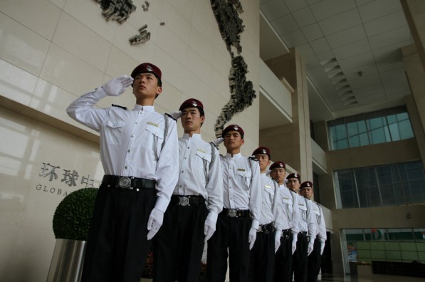 The Public Security Administration of the Ministry of Public Security convened an overseas security service work symposium